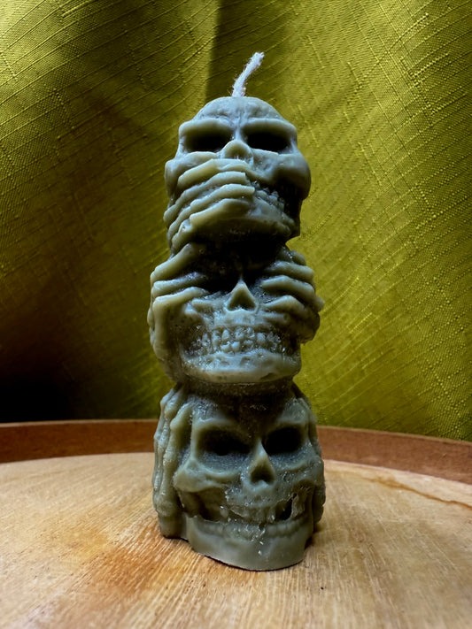 Thee Skulls